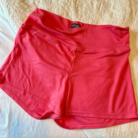 Danskin Pants - Danskin NYCB Hot Pink Fold Over Dance Short